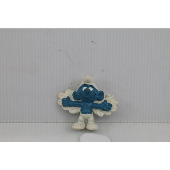Smurfs Other - Vintage Flying Angel Smurf Collectable Vinyl Figure toy 20071